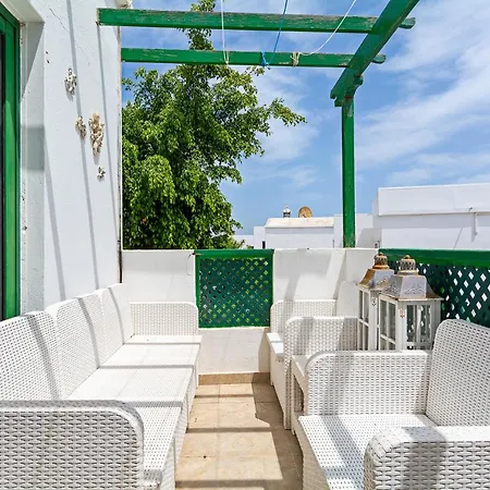 Private Terrace - Pool - 10 Min Walk Beach