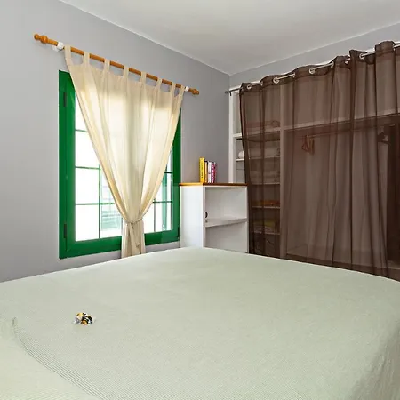 شقة Private Terrace - Pool - 10 Min Walk Beach